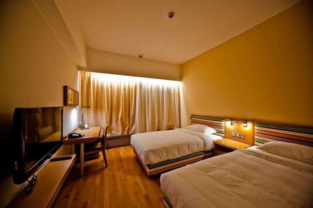Y Loft Hotel